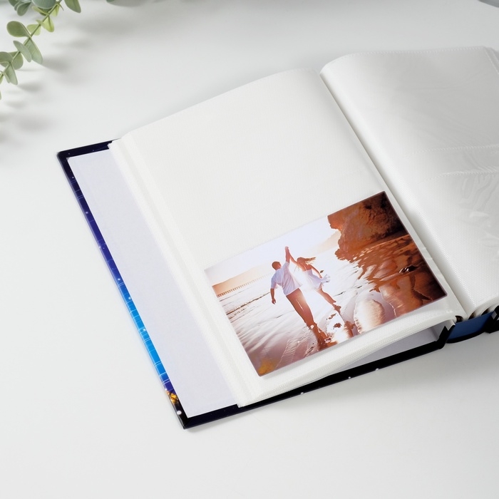 Фотоальбом на 200 фото 10х15 см "Эйфелева башня с подсветкой" в коробке 25,8х21х5 см