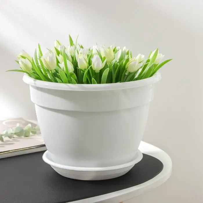 Горшок для цветов с поддоном «Антик», 3,6 л, d=22 см, цвет белый Горшок для цветов с поддоном «Антик», 3,6 л, d=22 см, цвет белый