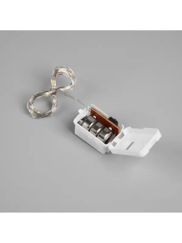 Светодиодная фигура из мишуры &laquo;Снеговик в серебристом&raquo; 16&times;9 см, 10 LED, от батареек AG10&times;3, свечение тёплое белое