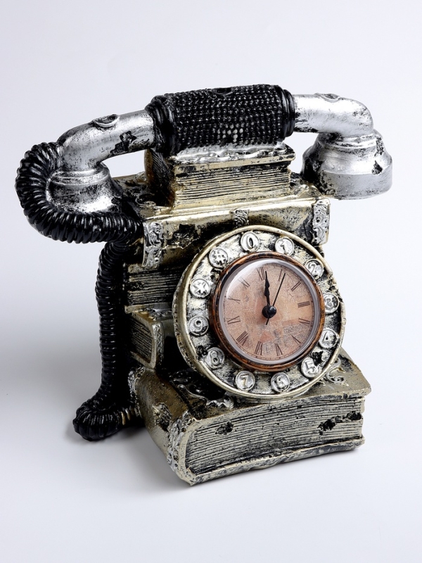 Часы настольные интерьерные, «Телефон», на батарейках, 23.5×14×18.5 см, d-5.5 см Часы настольные интерьерные, «Телефон», на батарейках, 23.5×14×18.5 см, d-5.5 см