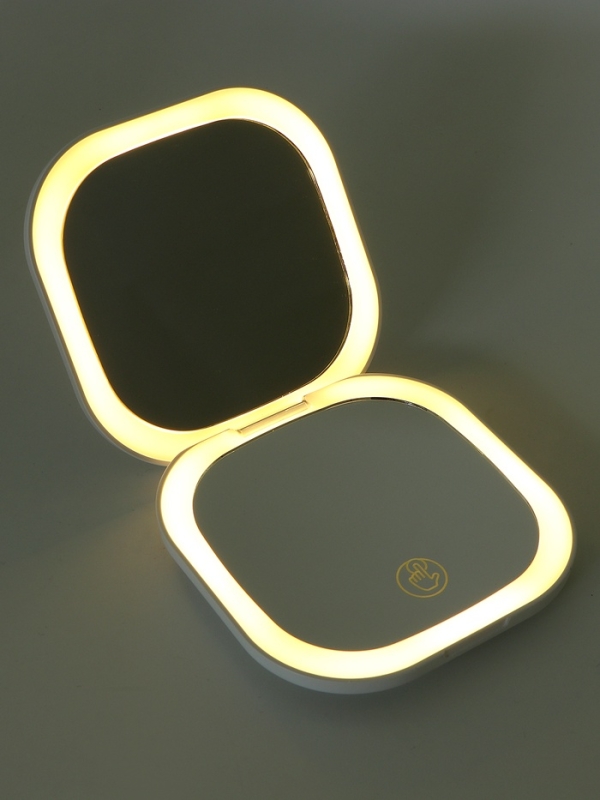 Зеркало косметическое, подсветка 9х9х1,3 см, 1 диод, увеличение, от АКБ, белое Зеркало косметическое, подсветка 9х9х1,3 см, 1 диод, увеличение, от АКБ, белое