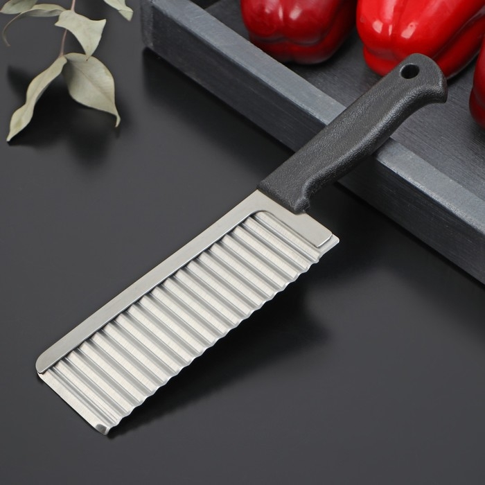 Нож для фигурной резки Доляна «Помощник», 26 см, цвет чёрный Нож для фигурной резки Доляна «Помощник», 26 см, цвет чёрный