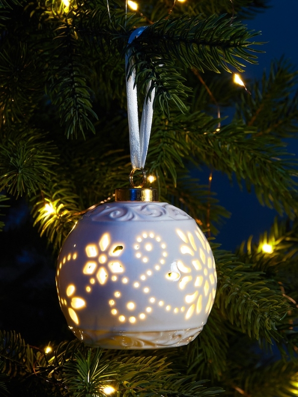 Елочный шар Елочный шар "Вьюга" 10х8.8х8.8, 1 LED, LR44x3(в компл.), Т/БЕЛЫЙ