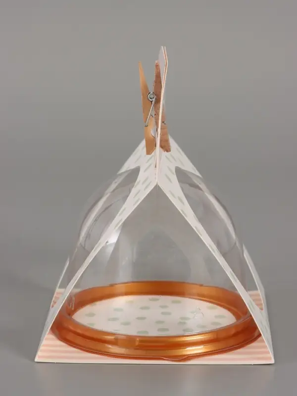 Коробка с куполом "Горошек мятный" 11,5 х 12 х 15,5 см