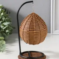 Сувенир полистоун лак "Лягуха в кресле-качеле" 12х11х18 см