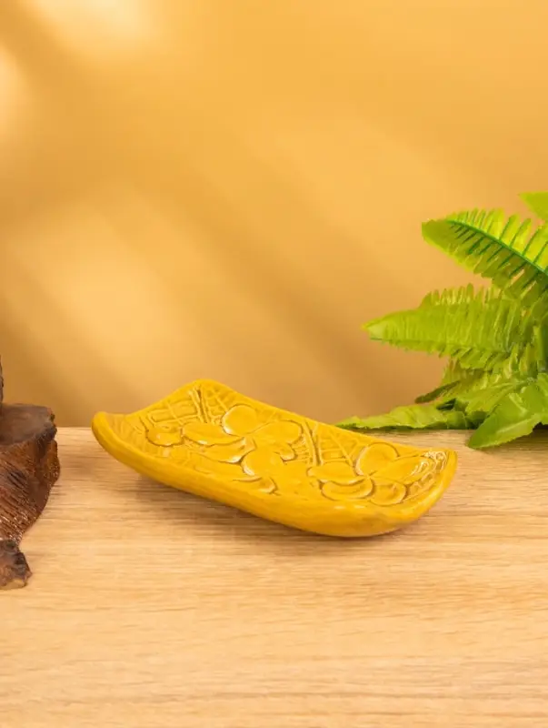 Подставка под благовония «Цветы», 14×8×2.5 см, керамика, МИКС Подставка под благовония «Цветы», 14×8×2.5 см, керамика, МИКС