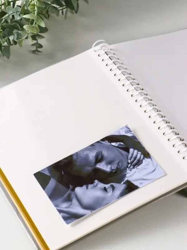 Фотоальбом 20 магнитных листов 23X28см, "Розы в вазе", пер-т внутр.спираль