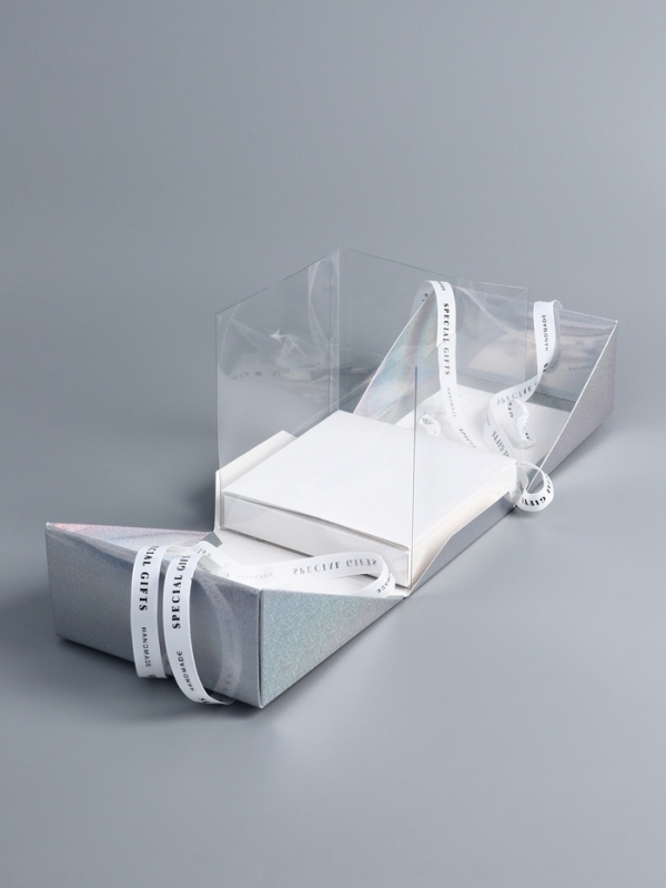 Коробка под бенто-торт с ленточками, 15,5 х 15,5 х 16 см