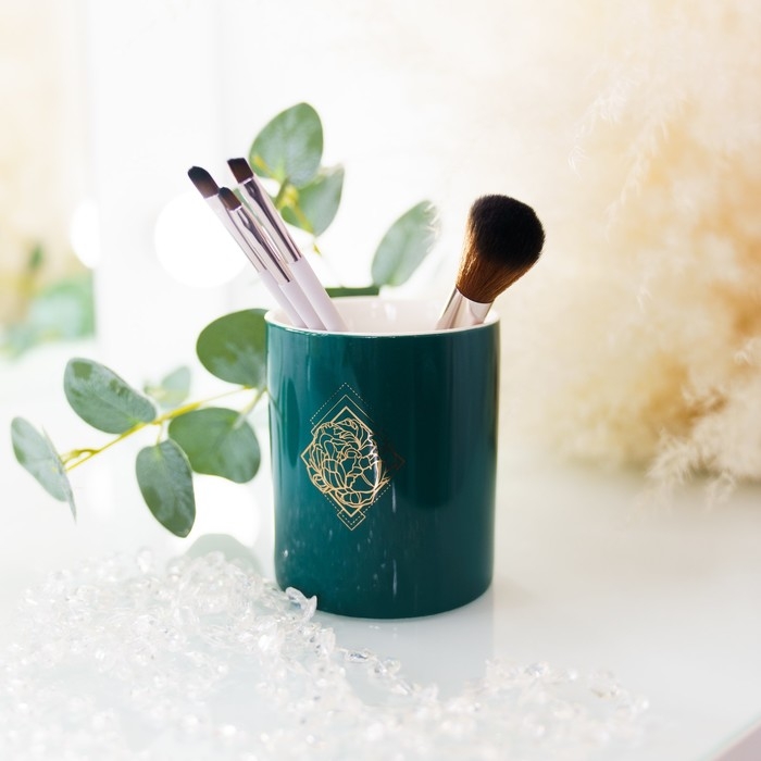 Горшок для цветов с тиснением, «Роза», 8 х 9.5 см Горшок для цветов с тиснением, «Роза», 8 х 9.5 см