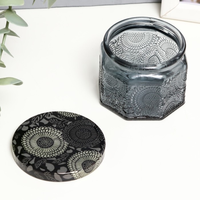 Банка для свечей стекло с крышкой Банка для свечей стекло с крышкой "Цветочная" серая, многогранник 5х7х7 см, МИКС