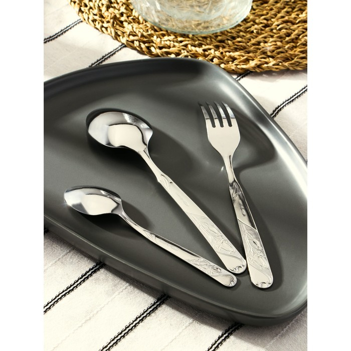 Набор столовых приборов &laquo;Цветы&raquo;, 18 предметов, толщина 1,5 мм, цвет серебряный