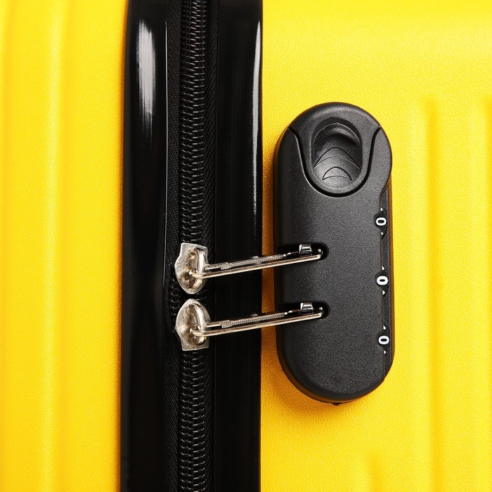 Чемодан детский 32 л (S), отдел на молнии, 4 колеса, цвет жёлтый Чемодан детский 32 л (S), отдел на молнии, 4 колеса, цвет жёлтый