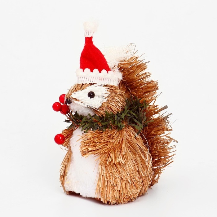 Декоративная подвеска «Белочка в новогоднем колпаке» 12 × 7 × 15 см Декоративная подвеска «Белочка в новогоднем колпаке» 12 × 7 × 15 см
