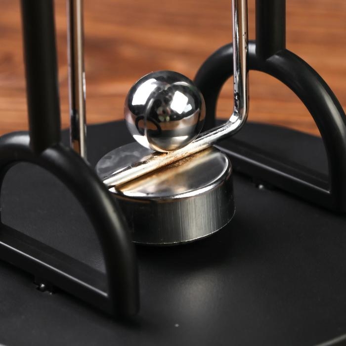 Маятник Маятник "Сфера" дельфин 10,5 х 16 х 19 см