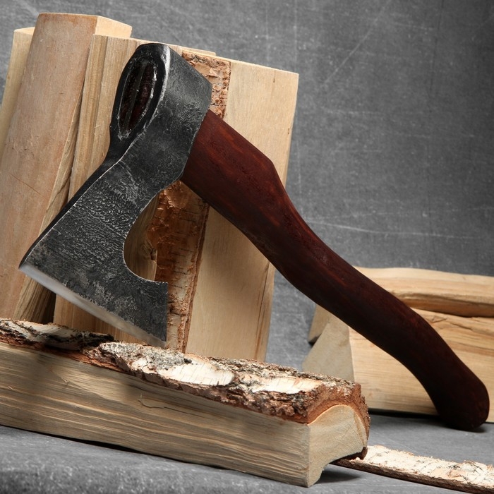 Топор охотничий кованый ТУНДРА ПРОФИ, топорище высшего сорта Топор охотничий кованый ТУНДРА ПРОФИ, топорище высшего сорта "дуб" воск, с чехлом, 1200 г