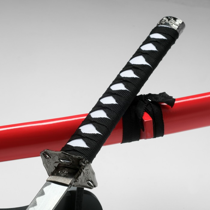 Сувенирное оружие «Катана на подставке», красные ножны, 103см Сувенирное оружие «Катана на подставке», красные ножны, 103см