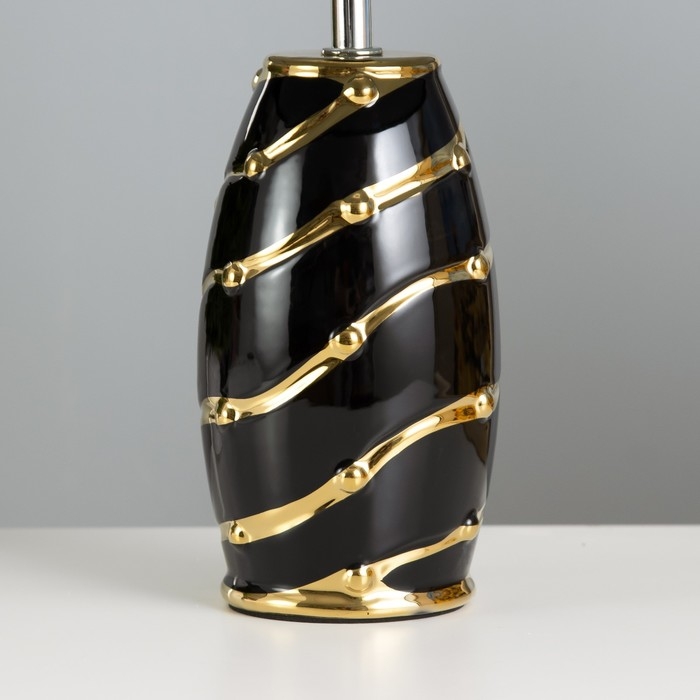 Настольная лампа Настольная лампа "Касиния" Е14 40Вт черно-золотой 22х22х35 см RISALUX