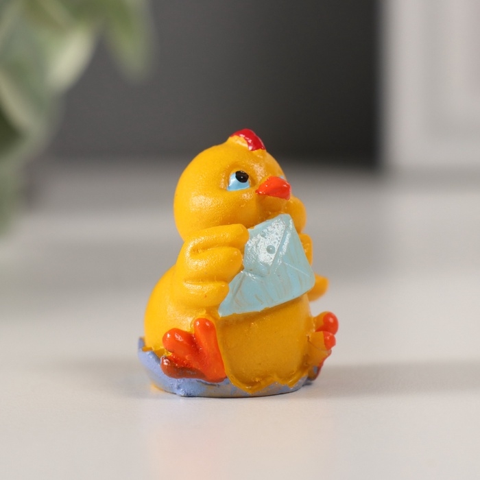 Сувенир полистоун Сувенир полистоун "Цыпа почтальон с письмом" 2,6х3х3,3 см