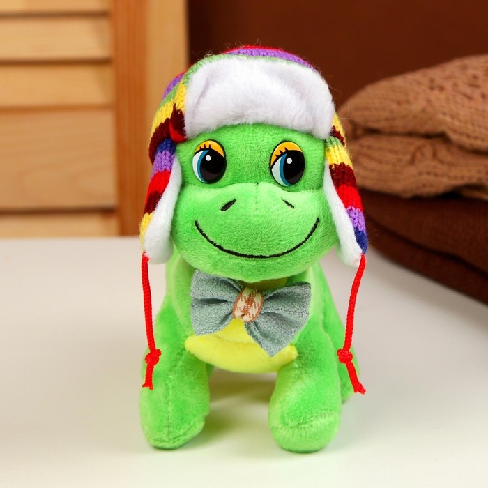 Мягкая игрушка «Дракон», в разноцветной шапке-ушанке, 16 см, цвет зелёный Мягкая игрушка «Дракон», в разноцветной шапке-ушанке, 16 см, цвет зелёный