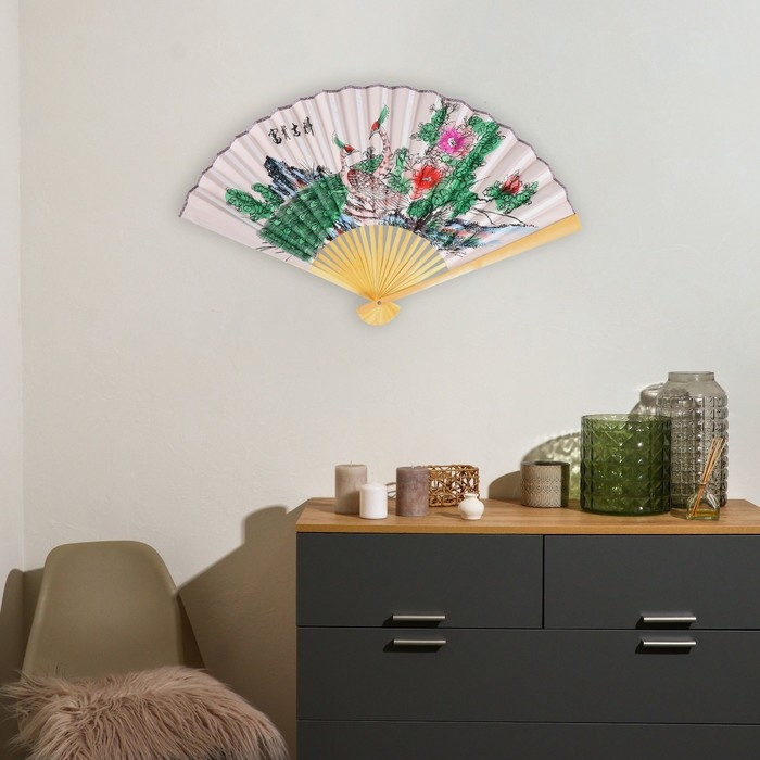 Веер бамбук, текстиль h=50 см  Веер бамбук, текстиль h=50 см "Павлины на ветке" белый