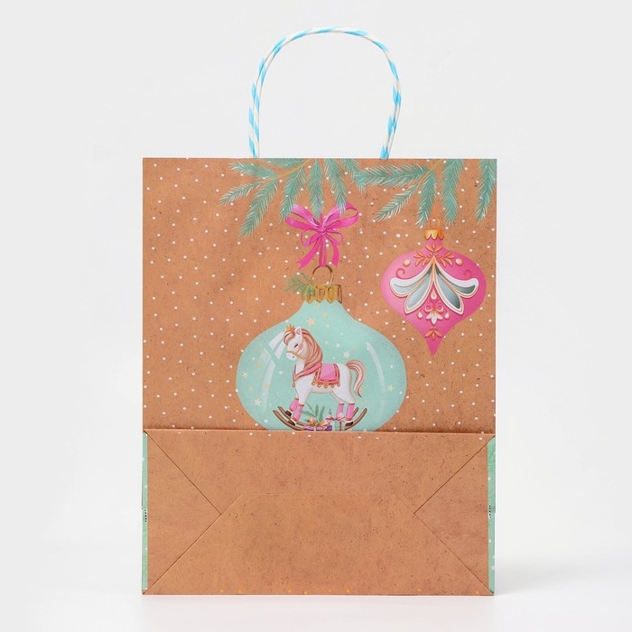 Новый год. Пакет бумажный подарочный новогодний крафт Новый год. Пакет бумажный подарочный новогодний крафт "Новогоднии игрушки" 26 х 32 х 12 см.