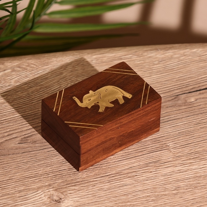 Шкатулка  Шкатулка "Слоник" 7,5х5х3,3 см, дерево шишам