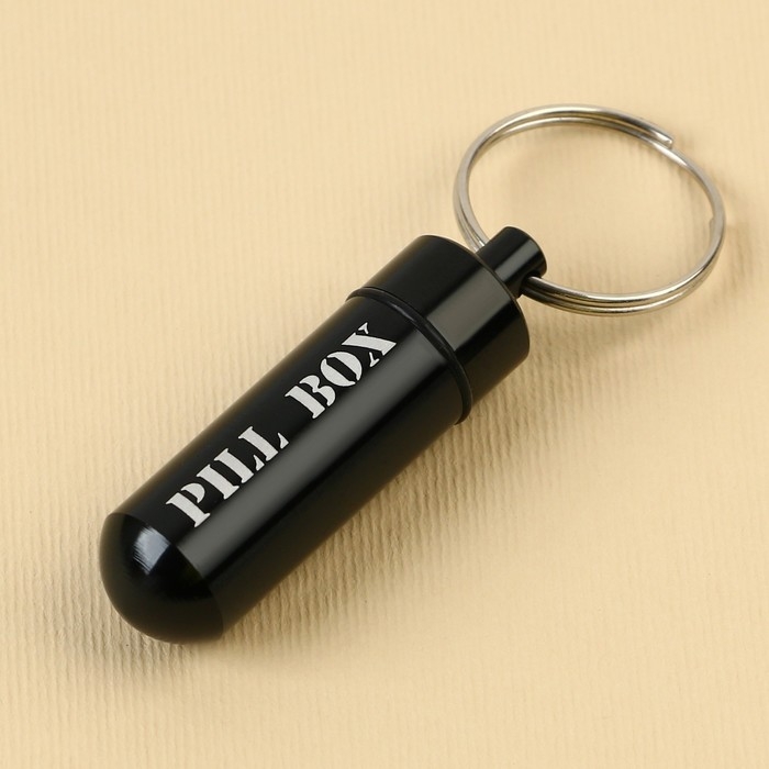 Таблетница брелок Pill box, черная, 1,4 х 5,2 см. Таблетница брелок Pill box, черная, 1,4 х 5,2 см.