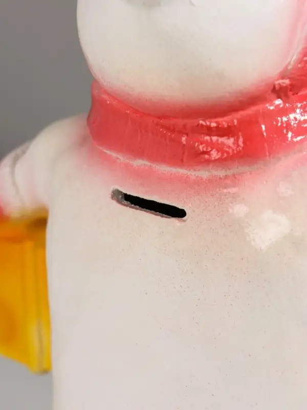 Фигура Фигура "Снеговик с подарком" 19 см, красный