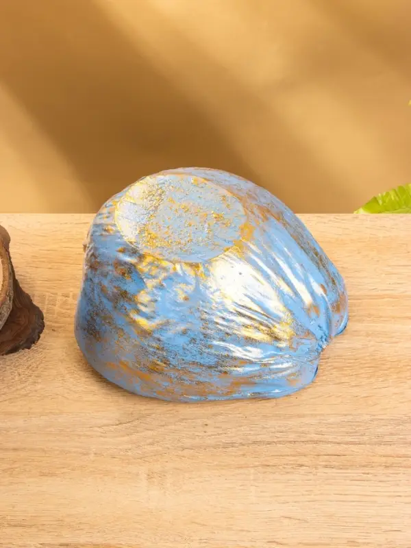 Чаша из кокоса, 22×19×10 см, сине-золотая Чаша из кокоса, 22×19×10 см, сине-золотая