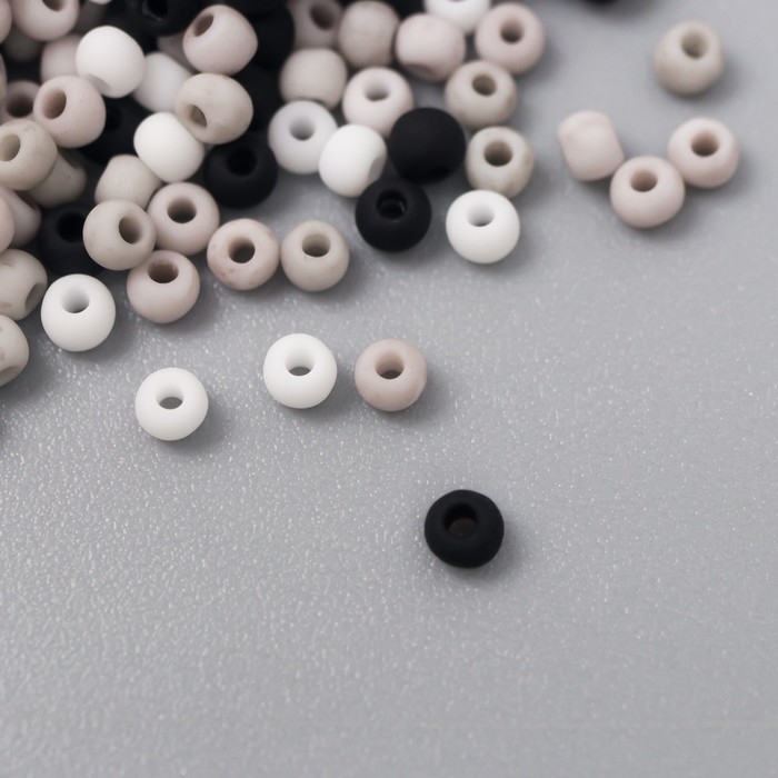 Бисер стекло 11/0  Бисер стекло 11/0 "Матовый. Меланж чёрно-белый" 10 гр