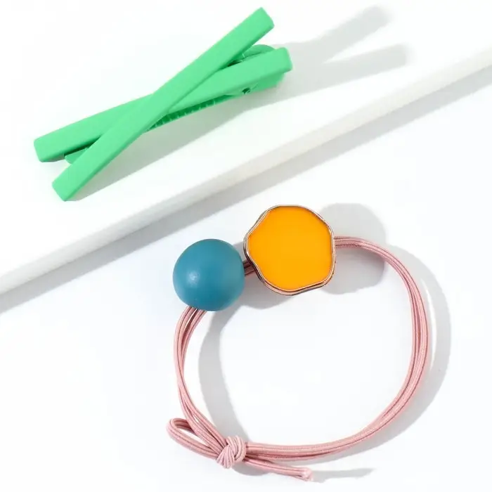 Резинка и заколка для волос «Твои мечты-твоё будущее» Резинка и заколка для волос «Твои мечты-твоё будущее»