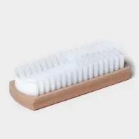 Щётка для замшевой обуви LaDо́m, буковое дерево, 12,3×4,3×3 см, цвет бежевый