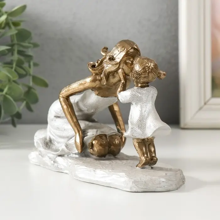 Сувенир полистоун "Мама с дочкой - нежность" 15,5х6,5х10 см