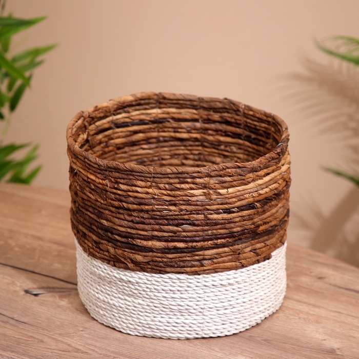 Корзина плетёная 30х30х25 см Корзина плетёная 30х30х25 см