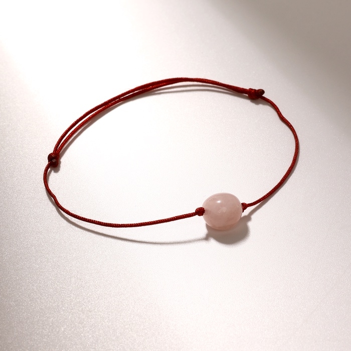 Браслет желаний «Кварц розовый» на бордовой нити, длина регулируется Браслет желаний «Кварц розовый» на бордовой нити, длина регулируется