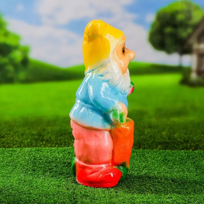 Садовая фигура из гипса &laquo;Гном с морковкой&raquo;, h=36 см
