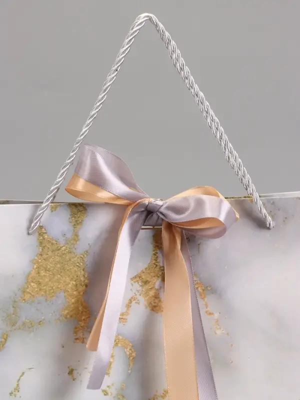 Пакет подарочный "Мрамор" , белый , с бантиком, 43 х 32 х 14 см