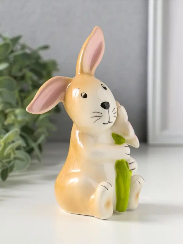 Сувенир керамика "Зайчик с розовой ромашкой" 7,9х7,3х14 см