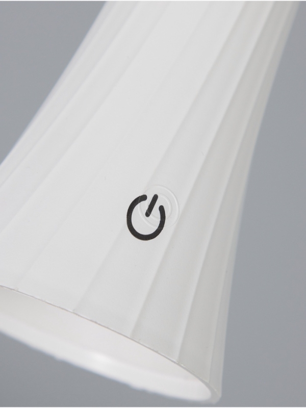 Светильник настольный «Рим» АКБ 1200Ма USB Type-C 5Вт LED 3000-6000К сенсор, плафон на магните 7х14х Светильник настольный «Рим» АКБ 1200Ма USB Type-C 5Вт LED 3000-6000К сенсор, плафон на магните 7х14х