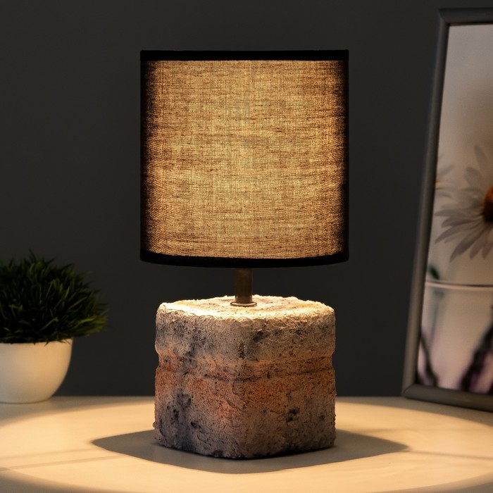 Настольная лампа Настольная лампа "Камила" Е14 40Вт коричневый черный 15х15х33см RISALUX