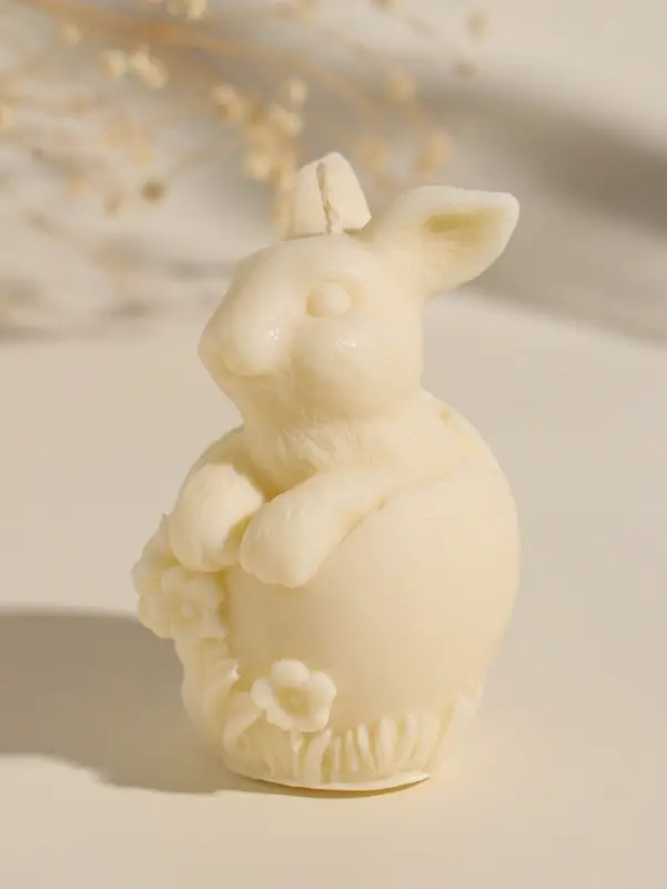 Свеча пасхальная "Заяц с цветами" 6х10 см, бежевый