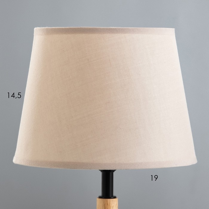 Настольная лампа Настольная лампа "Нежность" Е14 40Вт бежевый 20х20х31см RISALUX