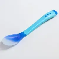 Ложка детская для кормления, термочувствительная, синяя M&B
