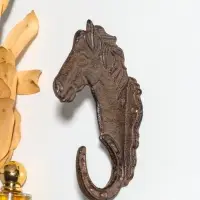 Крючок настенный &laquo;Лошадь и подкова&raquo;, ключница декоративная, чугун, 17.7&times;10.5&times;3.5 см