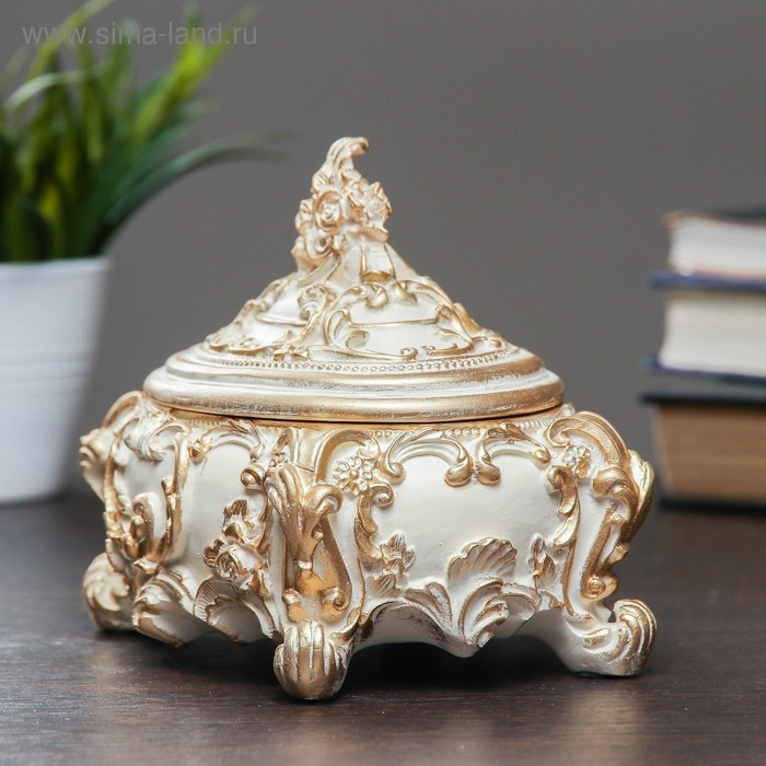 Шкатулка, слоновая кость/золото 15х12х14см Шкатулка, слоновая кость/золото 15х12х14см