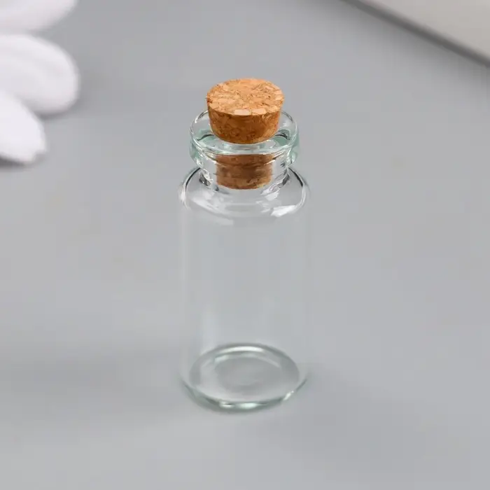 Маленькая стеклянная баночка прозрачная «Бутылочка с пробкой», для творчества и декора, 3 мл 3.5×1.6×1.6 см Маленькая стеклянная баночка прозрачная «Бутылочка с пробкой», для творчества и декора, 3 мл 3.5×1.6×1.6 см