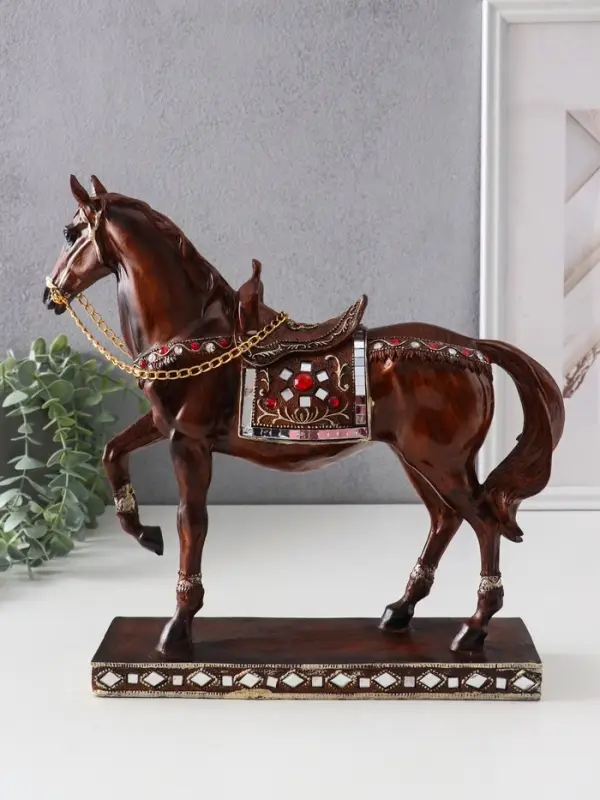 Сувенир полистоун Сувенир полистоун "Конь с седлом с рубинами - аллюр" под дерево 29,5х7,5х29,5 см