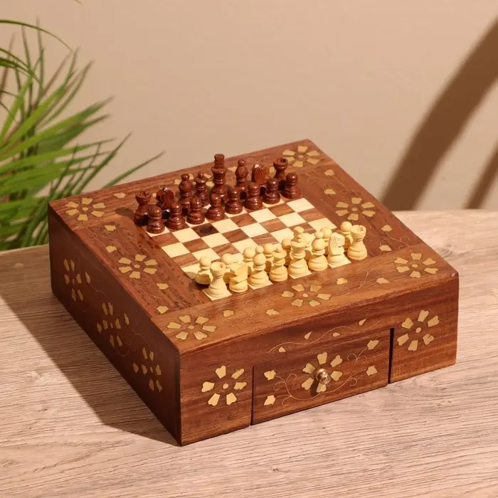 Шахматы дорожные, 20.5&times;20.5&times;7 см, дерево шишам