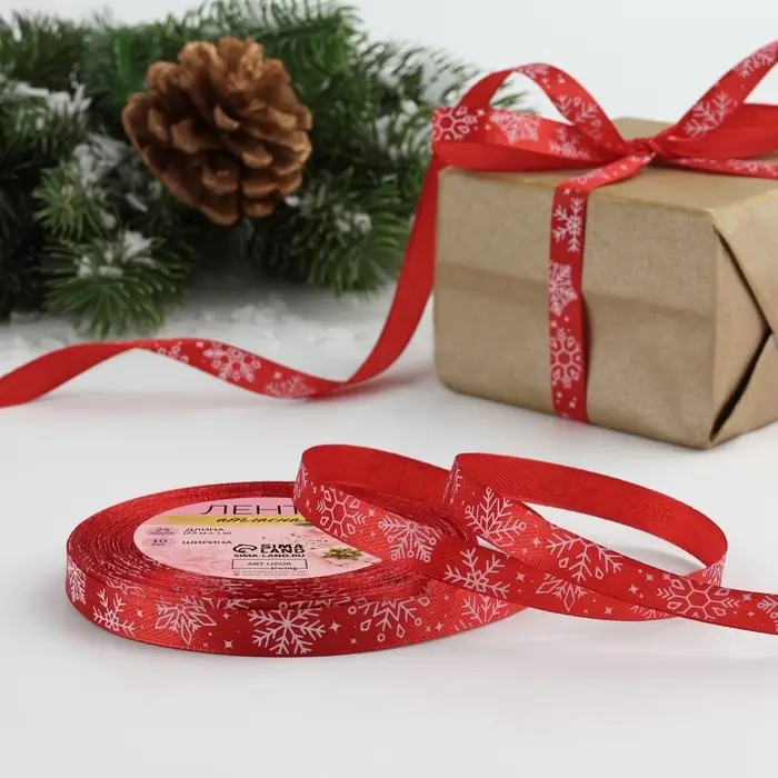 Лента атласная «Снежинки», 10 мм, 23 ± 1 м, цвет красный №26 Лента атласная «Снежинки», 10 мм, 23 ± 1 м, цвет красный №26