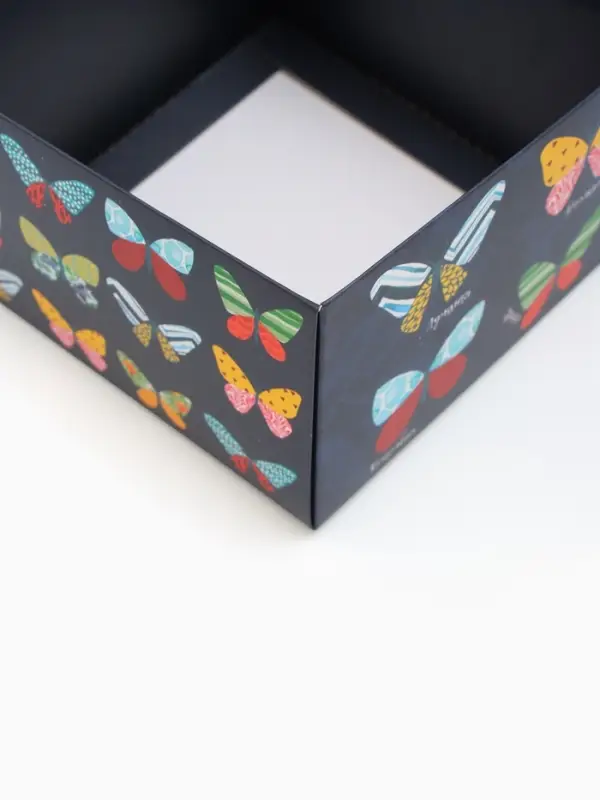Коробка самосборная &laquo;Бабочки&raquo;, размер 11&times;11&times;7 см, плотность 270 г/м&sup2;